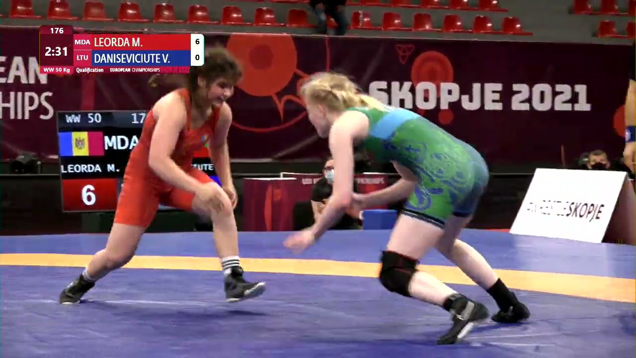 Qual. WW - 50 kg: M. LEORDA (MDA) v. V. DANISEVICIUT (LTU) background