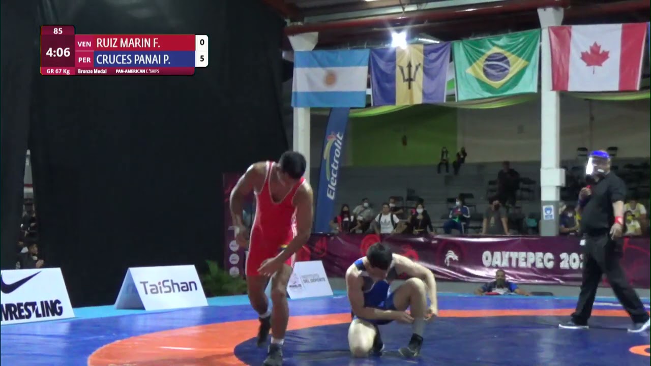 BRONZE GR - 67 kg: F. RUIZ MARIN (VEN) v. P. CRUCES PANAI (PER) background