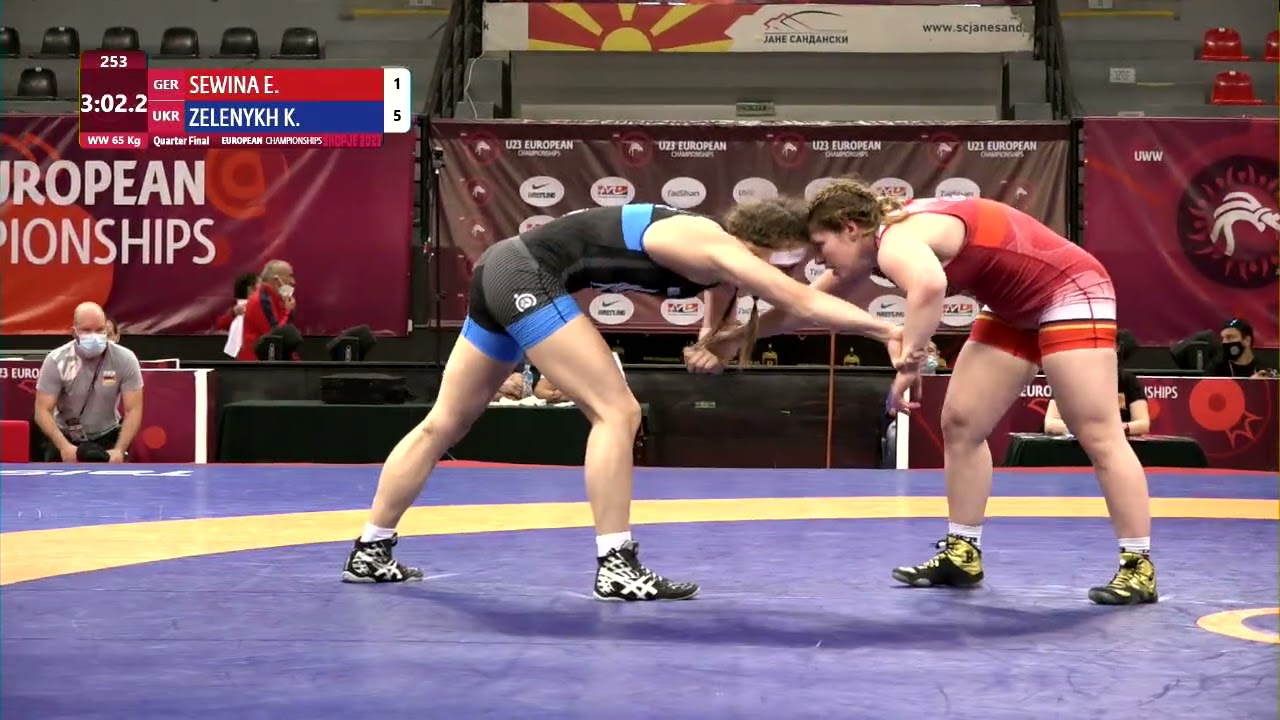 1/4 WW - 65 kg: E. SEWINA (GER) v. K. ZELENYKH (UKR) background