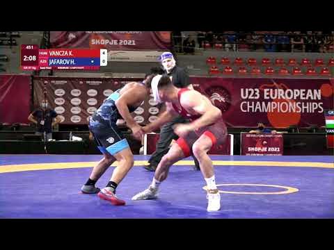 1/2 GR - 67 kg: K. VANCZA (HUN) v. H. JAFAROV (AZE) backdrop