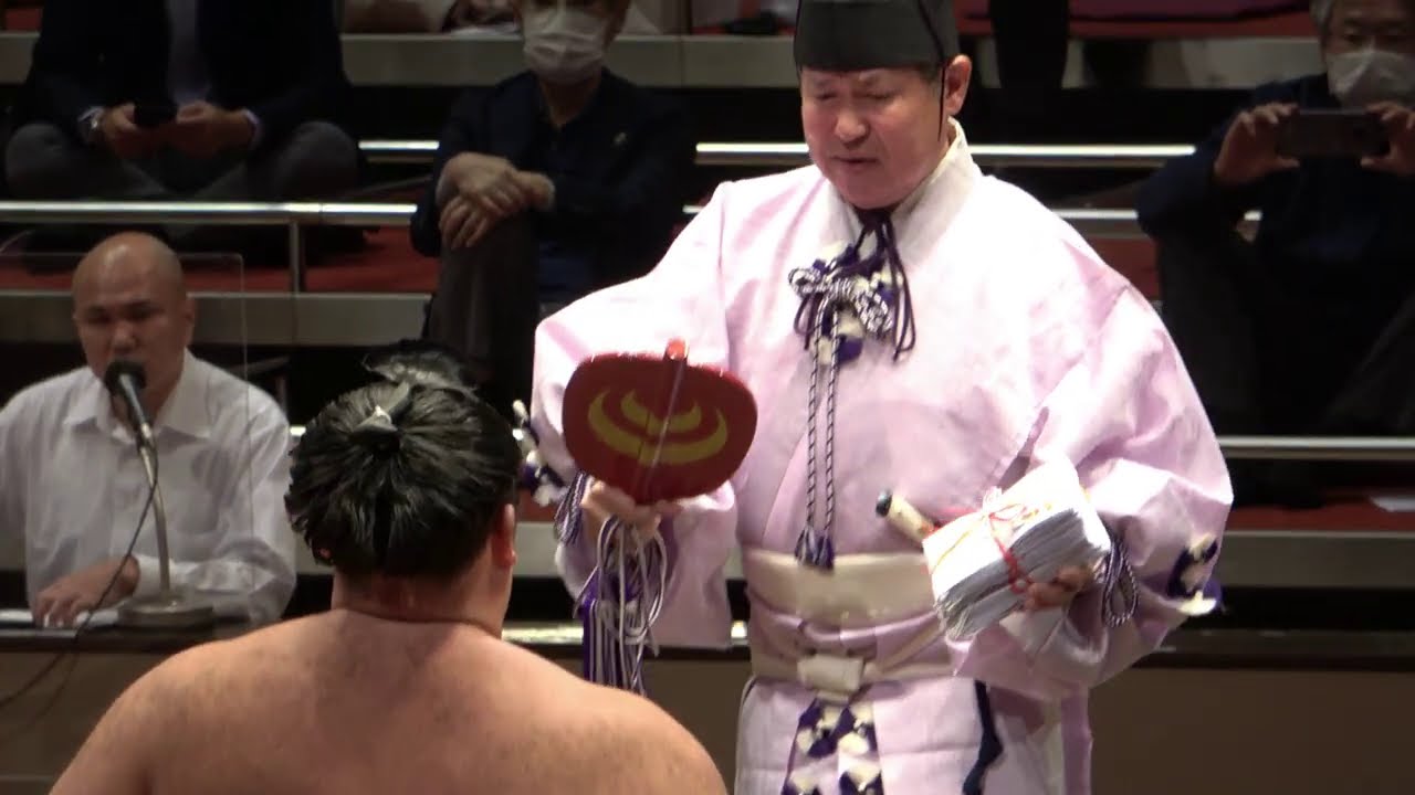 (Mar 6th) Asanoyama wants yokozuna; Kotonowaka, Kotoshoho train hard; pre-sumo cancelled background