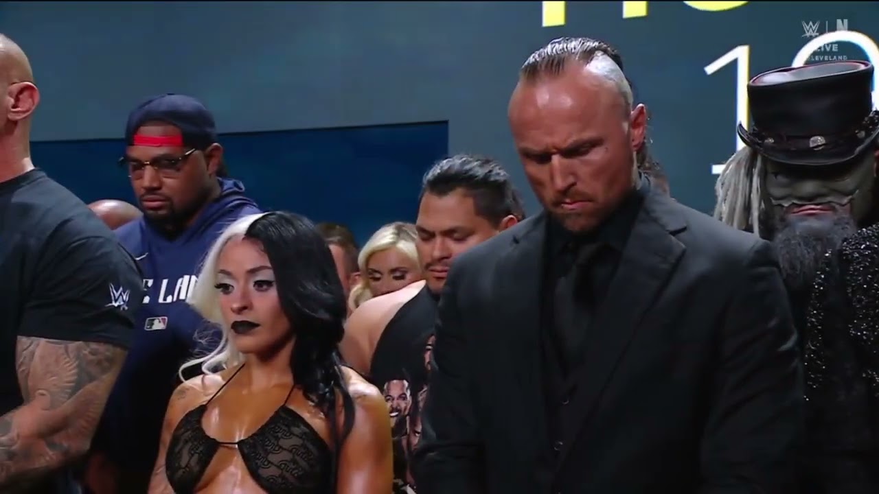 Tribute to the Memory of Hulk Hogan - WWE SmackDown 7/25/2025 background