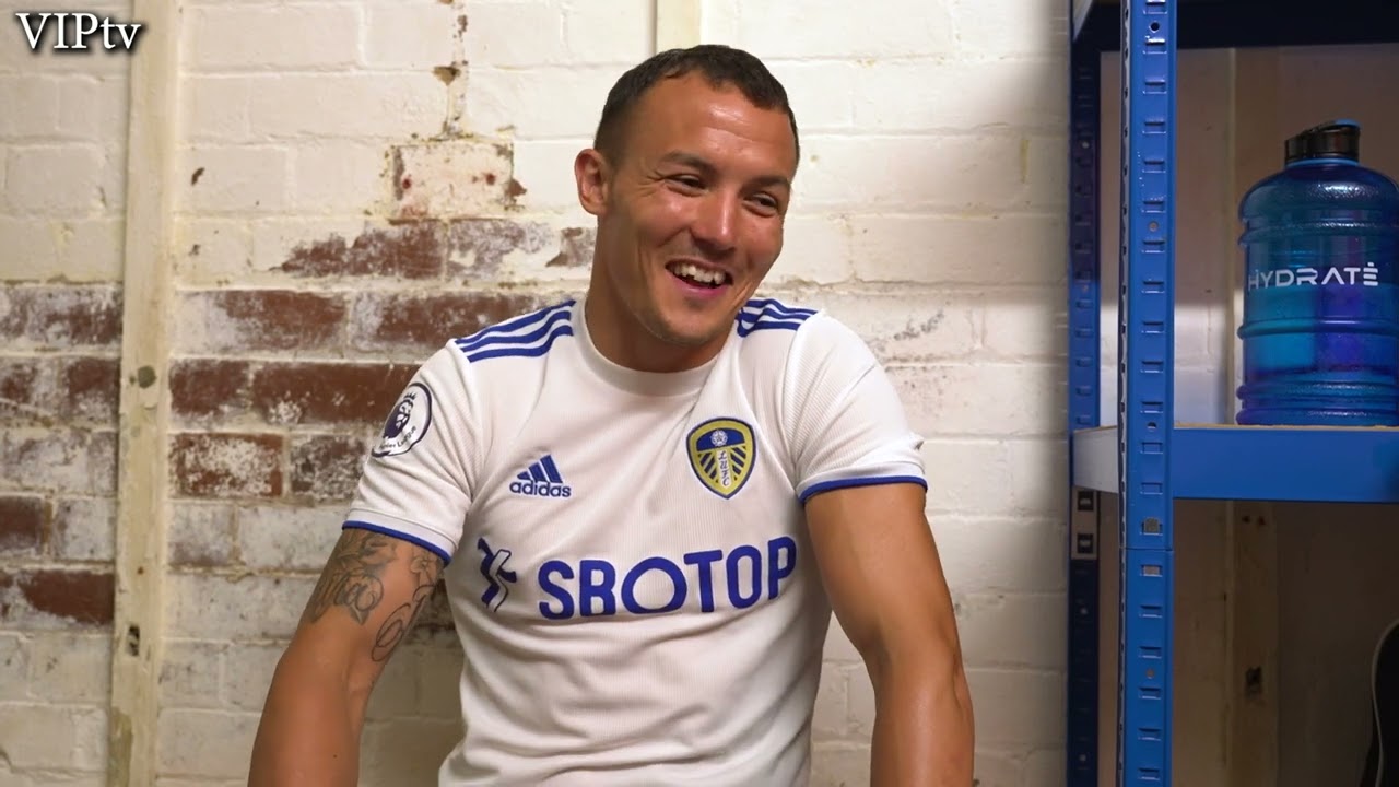 Josh Warrington talks Conlan v Lopez, Wood v Lara and whats next for him. background