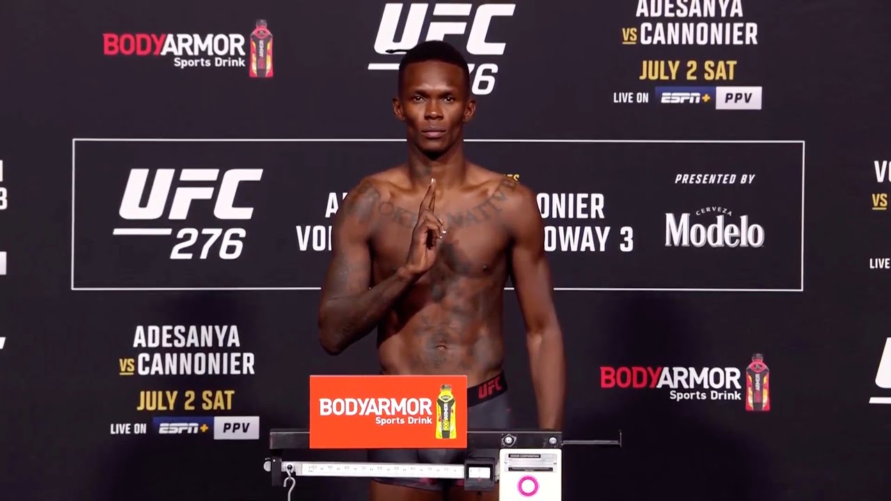 UFC 276: Официальное взвешивание background