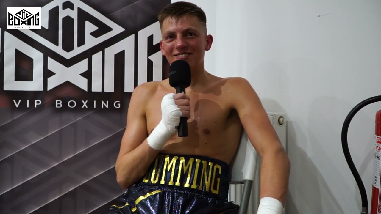 A DREAM DEBUT IN FRONT OF A HOME CROWD Jason Cumming stops Simas Volosinas in the second round
