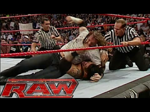 Triple H & Umaga Have A Massive Brawl Before Cyber Sunday RAW Oct 22,2007