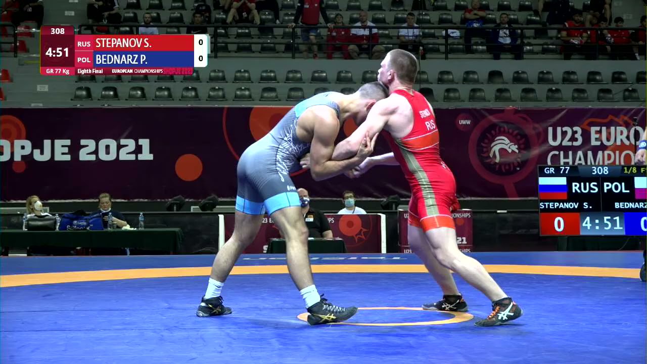 1/8 GR - 77 kg: S. STEPANOV (RUS) v. P. BEDNARZ (POL) background