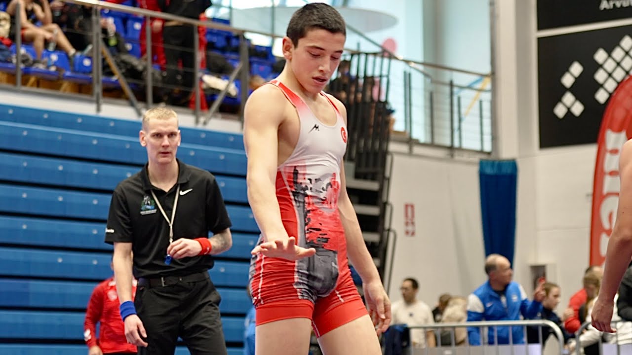U15 Mustafa Yusuf Yazici (TUR) vs Levon Bardegian (GEO) 68kg. Greco-roman boys wrestling. B-cam-man