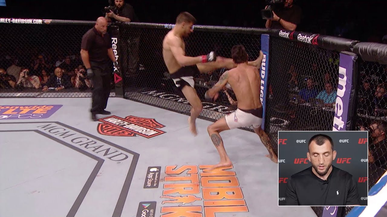 «Король кунг-фу» оценивает самые невероятные приёмы в UFC background
