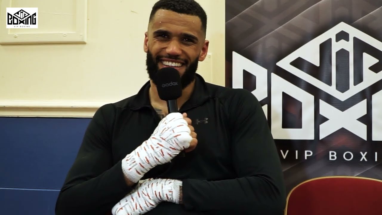Luis Wright moves to 5-0 taking on Yury Bykaustov in Backpool