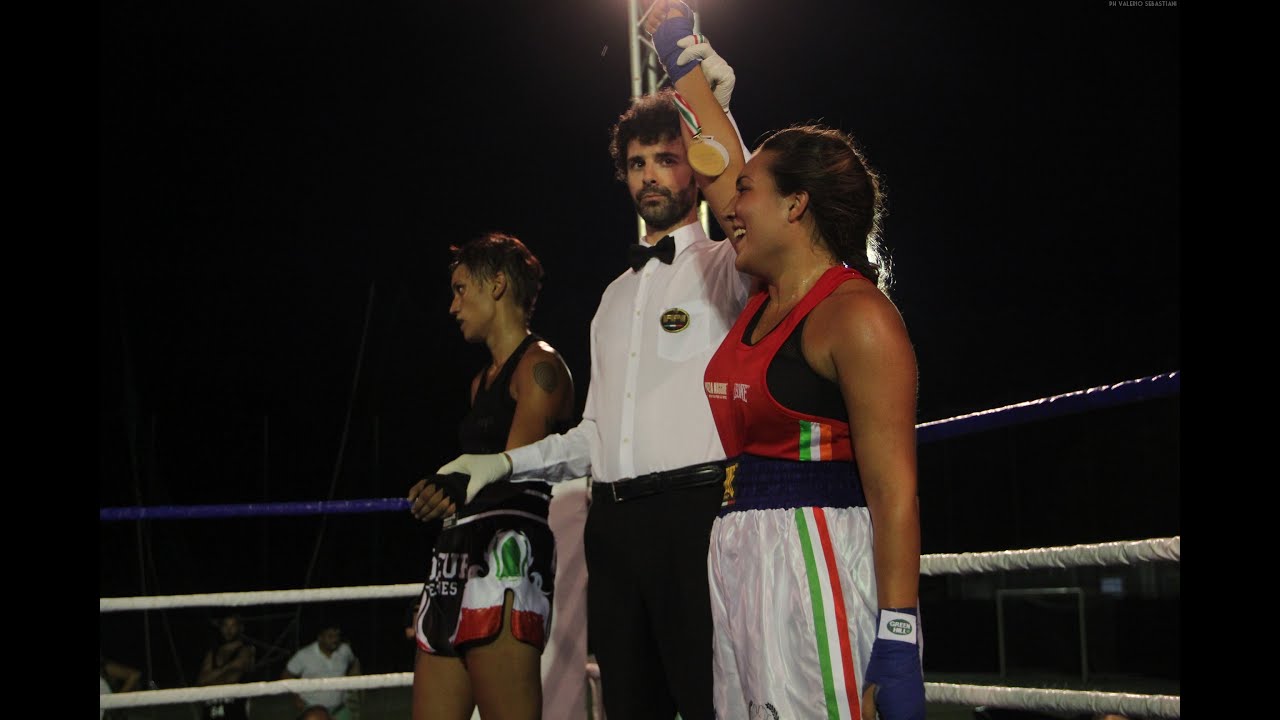Valentina Angiolini vs Sara Ruggeri background