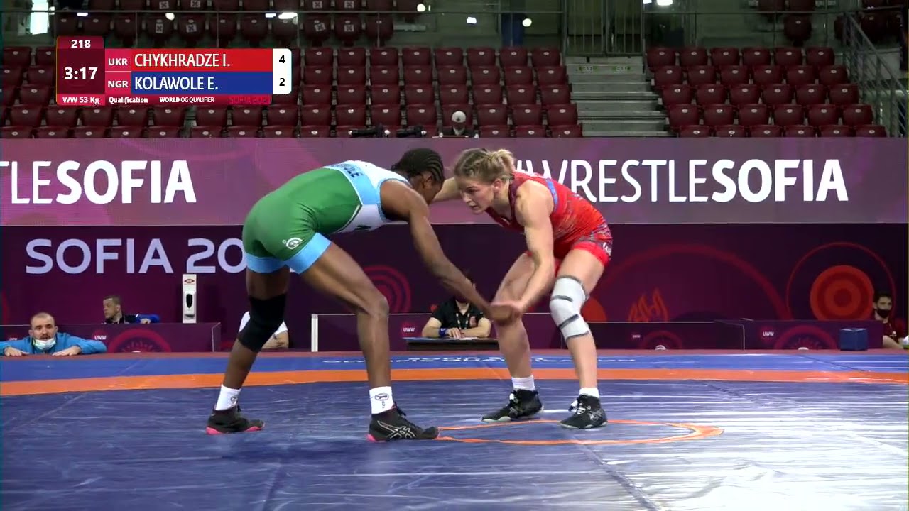Qual. WW - 53 kg: I. CHYKHRADZE (UKR) v. E. KOLAWOLE (NGR)
