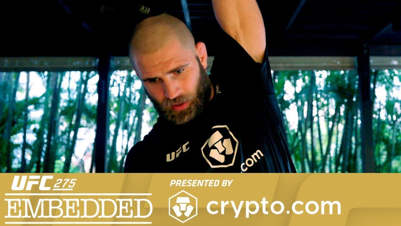 UFC 275: Embedded - Эпизод 2 background
