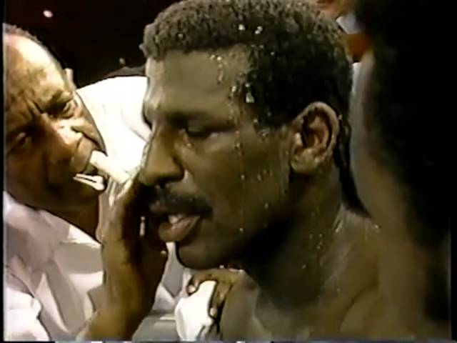 Larry Holmes vs Michael Spinks II background