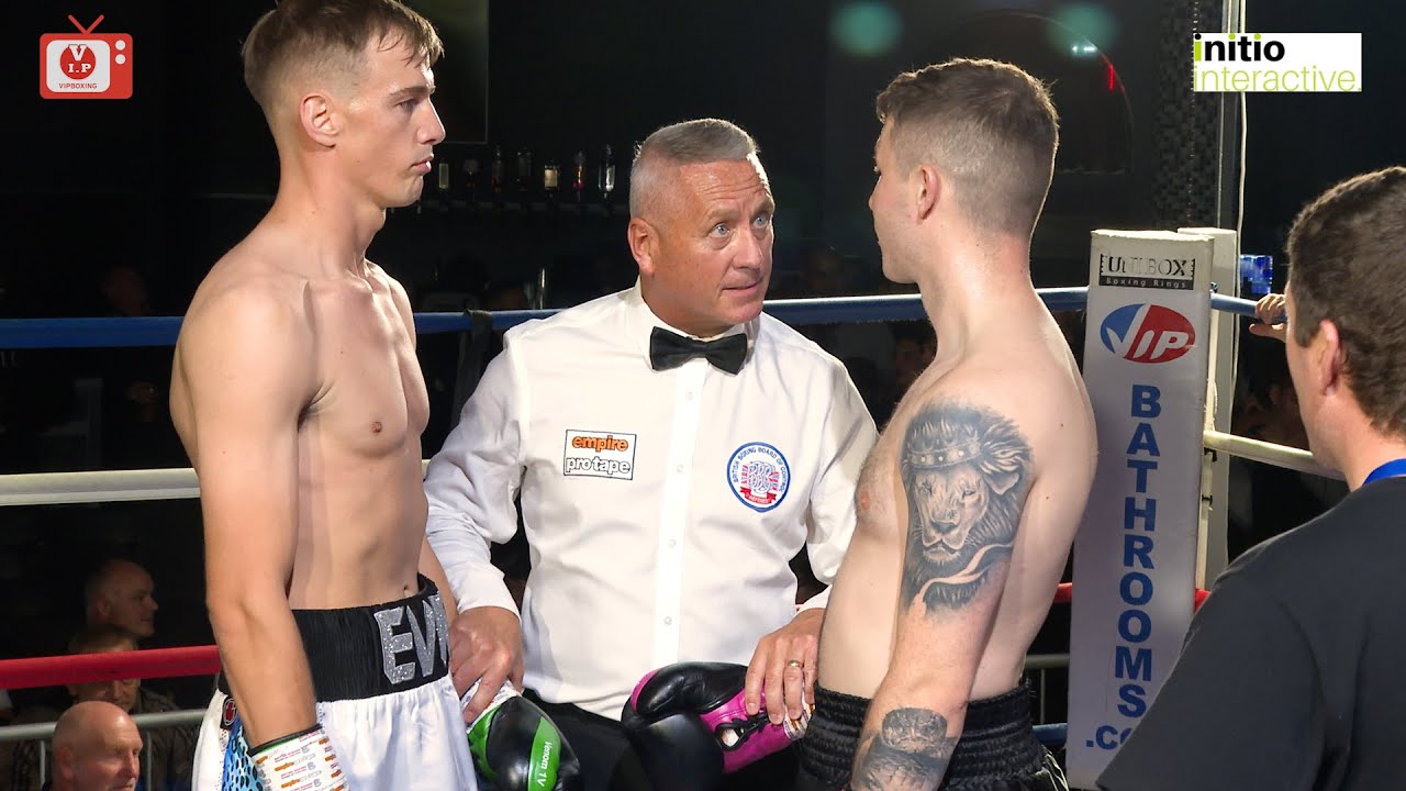 Ben Burnham v Allan White on VIP's show at Liverpool's Grand Central Hall (6.10.2023) background