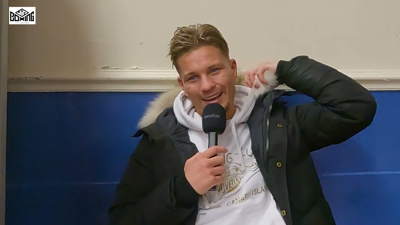 Adam Reichard picks up win number 4 in a dominant performance in Blackpool background