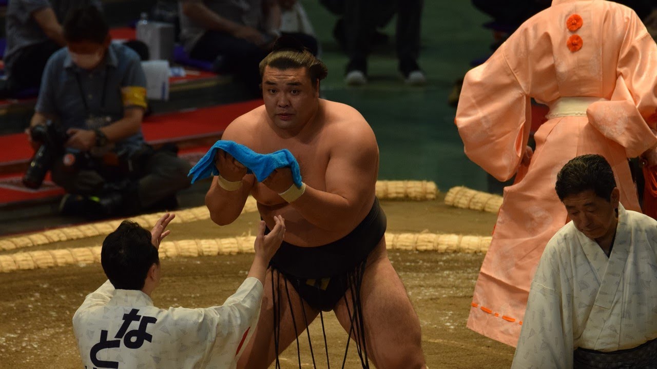 Kiribayama: Ready to upset big names? (July 2021) backdrop