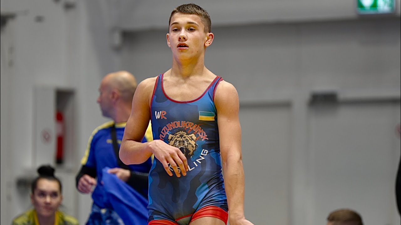 U15 D. Morgun (UKR) vs I. Gusev (GER) 57kg. Youth boys greco-roman wrestling. backdrop