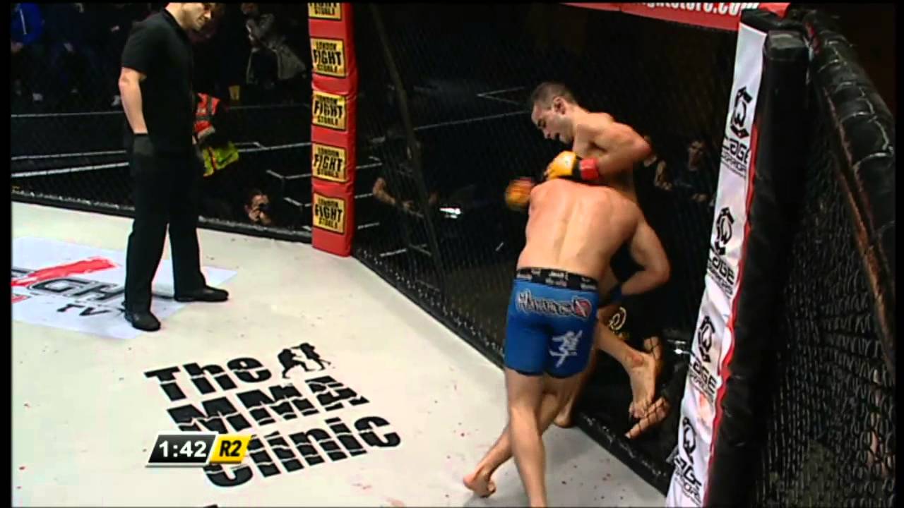 Cage Warriors 51 prelim: James Brum v Moktar Benkaci