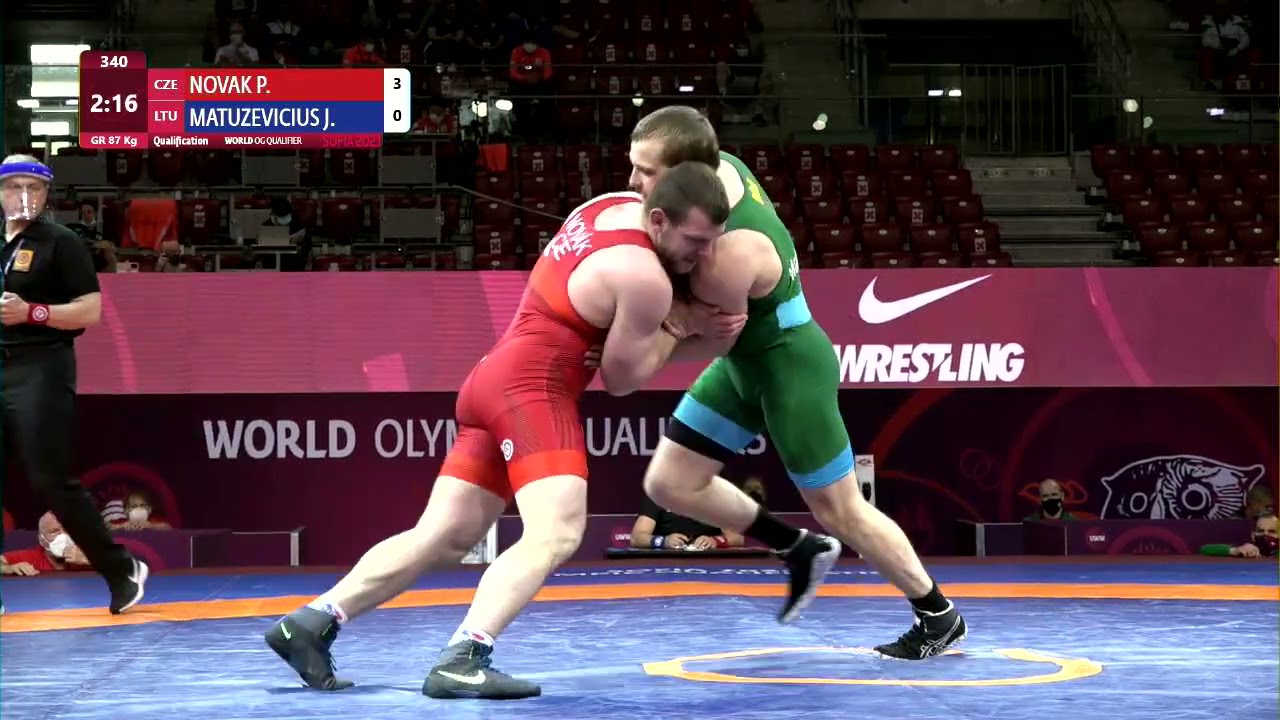 Qual. GR - 87 kg: P. NOVAK (CZE) v. J. MATUZEVICIUS (LTU) background