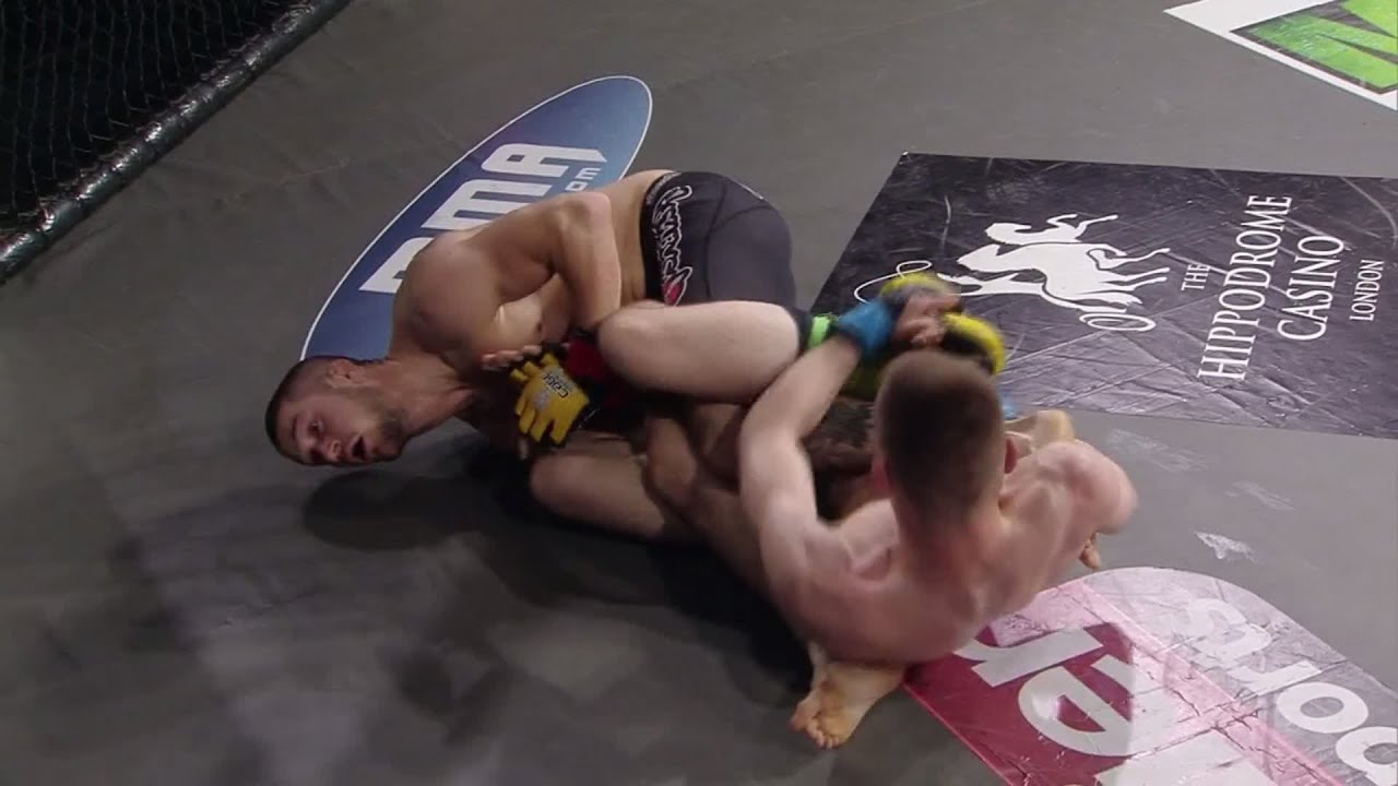 CW76: Josh Reed vs Ben Rees background