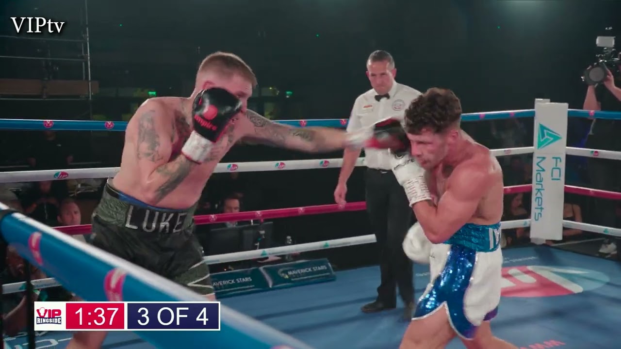 Lewis Booth v Luke Middleton at VIP's Doncaster Races show on 8.10.22 background