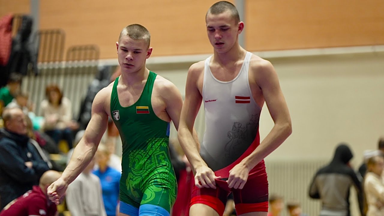 U17 K. Purins (LAT) vs V. Simoliunas (LTU) 68kg. Youth boys freestyle wrestling.