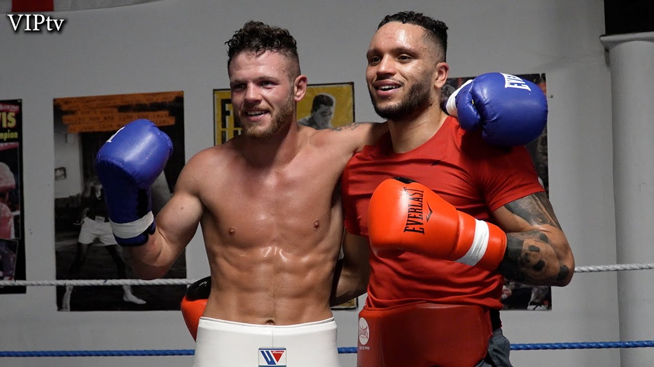 Meet new signing Leed's Middleweight Richard Roberts Popham background