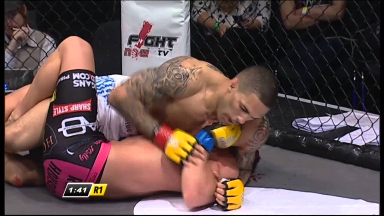 Cage Warriors 68: Che Mills vs. Leeroy Barnes