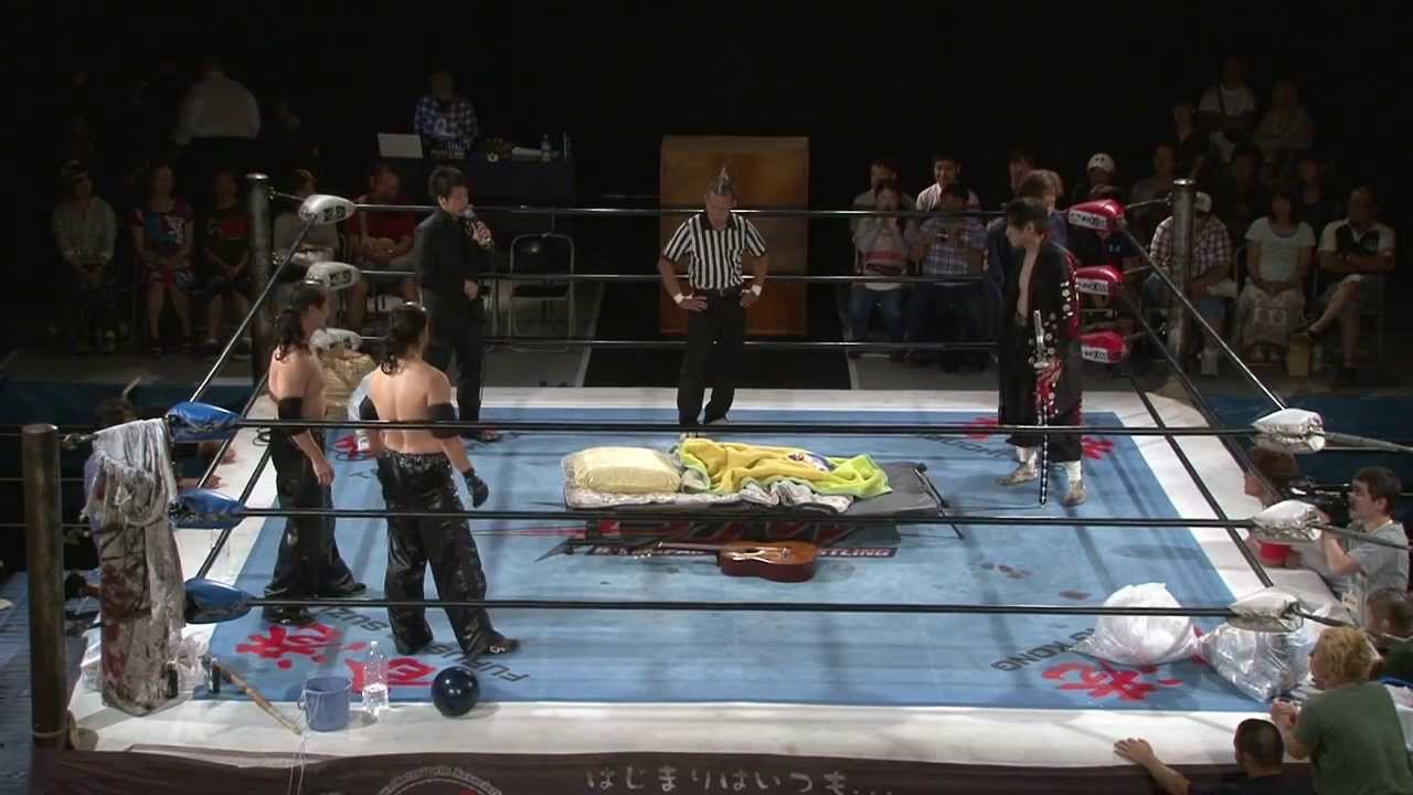 7.28名古屋 タッグ選手権 二丁拳銃 vs バラモン兄弟 background