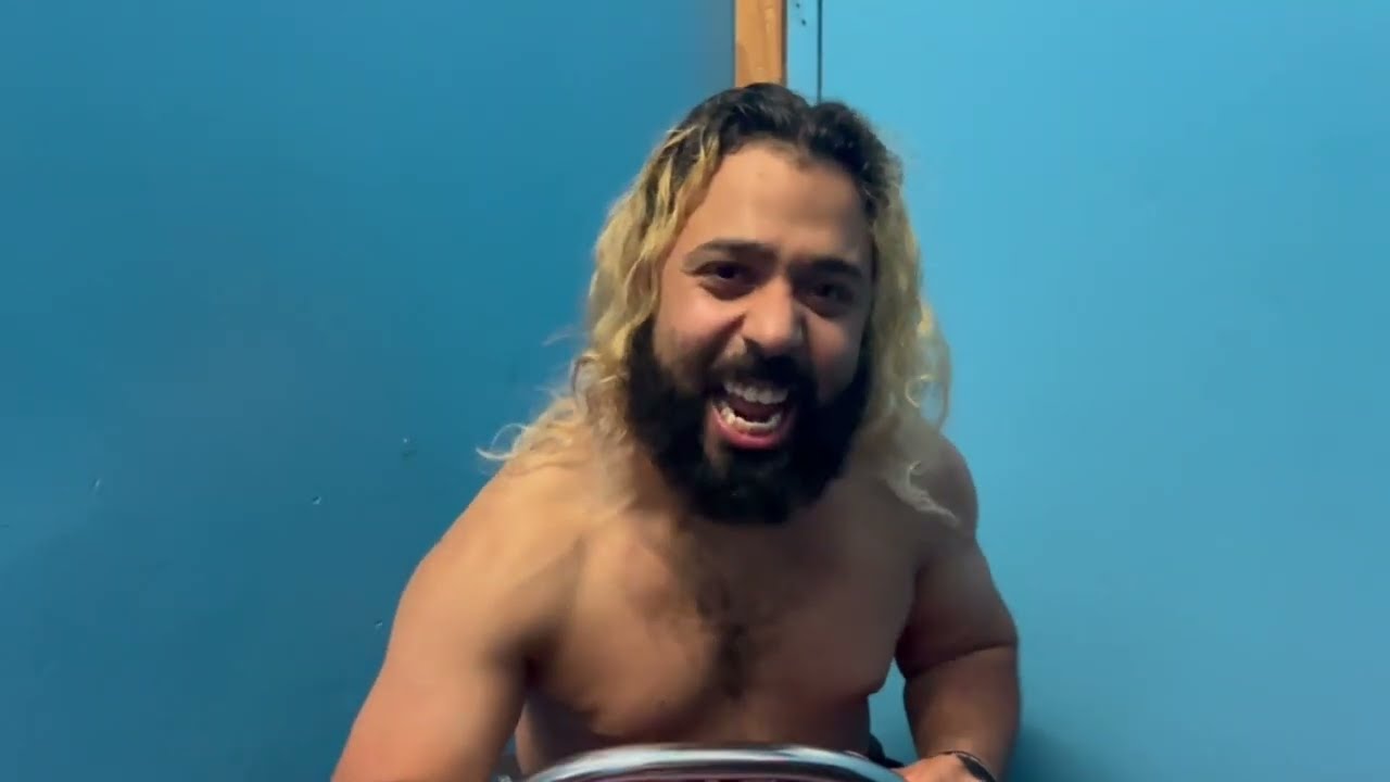 Max Bane challenges for the W.O.W No-Limits championship