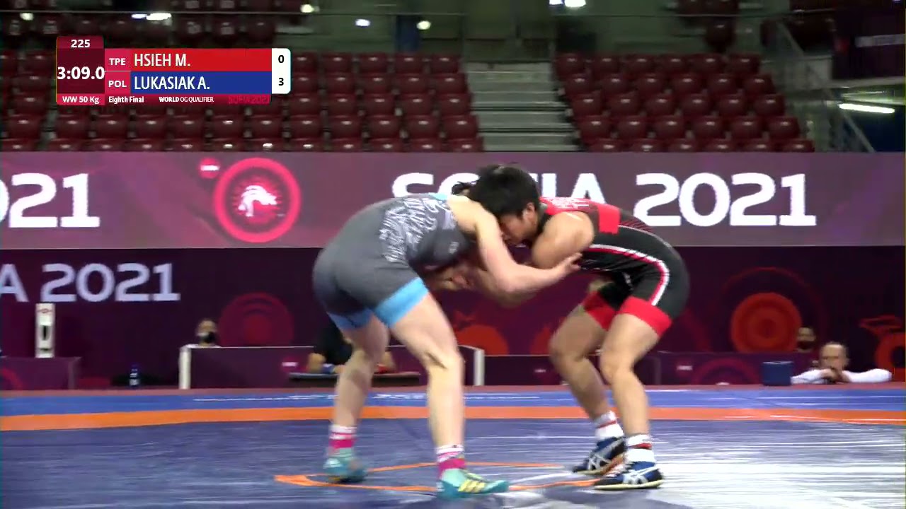 1/8 WW - 50 kg: M. HSIEH (TPE) v. A. LUKASIAK (POL) background