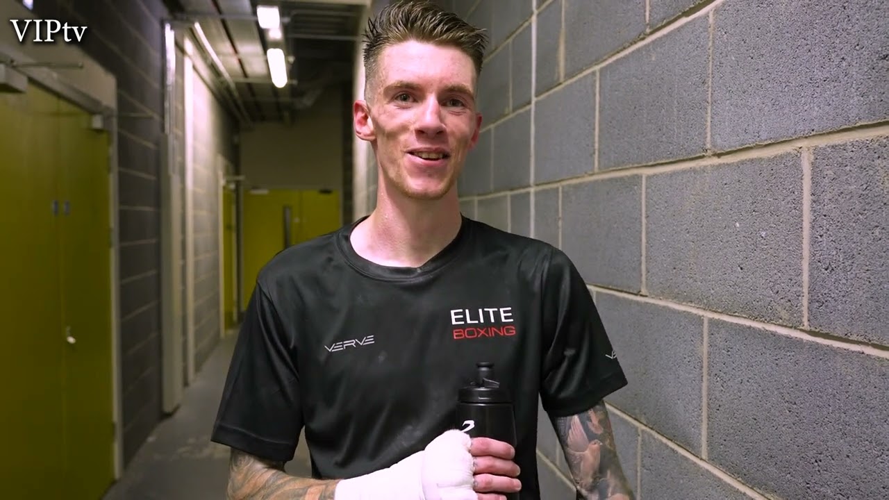 Lee Gormley from sports journalist to amateur boxer to 1-0 pro background