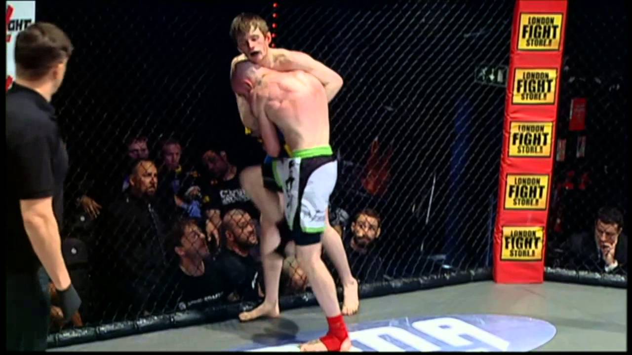 Cage Warriors 69 prelim: Adam Ventre vs. Aaron Blackwell