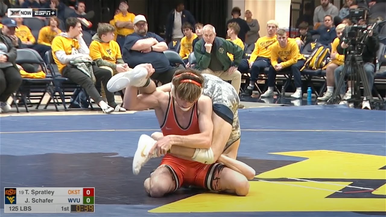 125lbs Troy Spratley (Oklahoma State) vs Jace Schafer (West Virginia) background