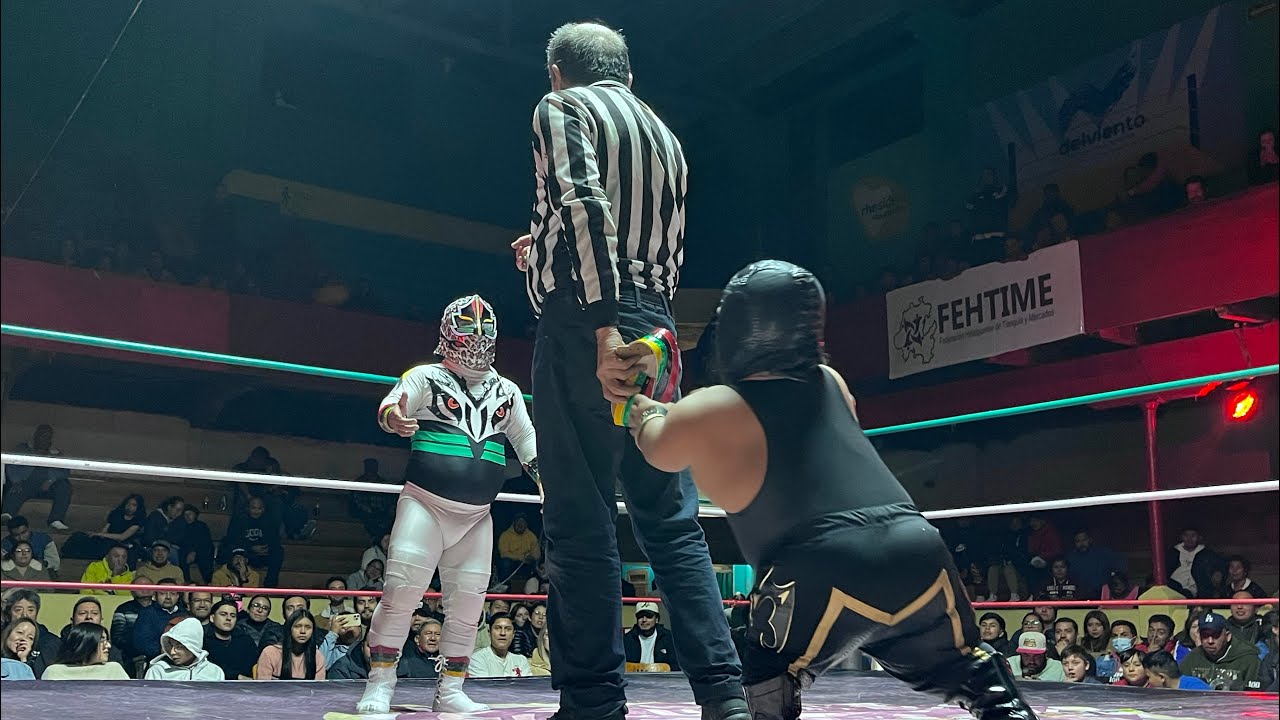Lucha de micro estrellas generacional Micro Man Vs Mascarita sagrada con Max Proad en Pachuca