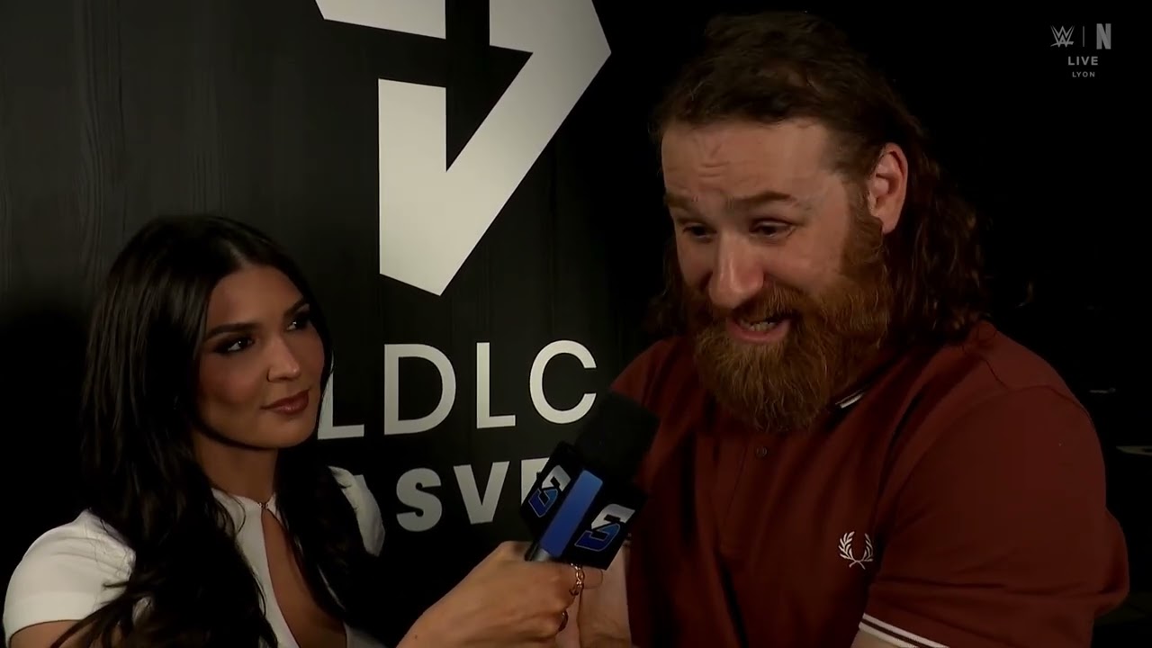 Sami Zayn Exclusive Interview | SmackDown Aug 29, 2025 background