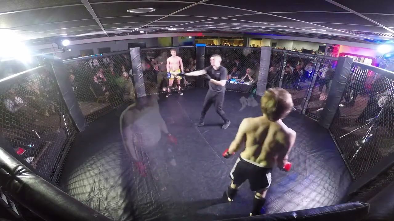 HULL | MMA | STEPHEN MOGG VS JOE THE GOLDEN BOY ROSE background