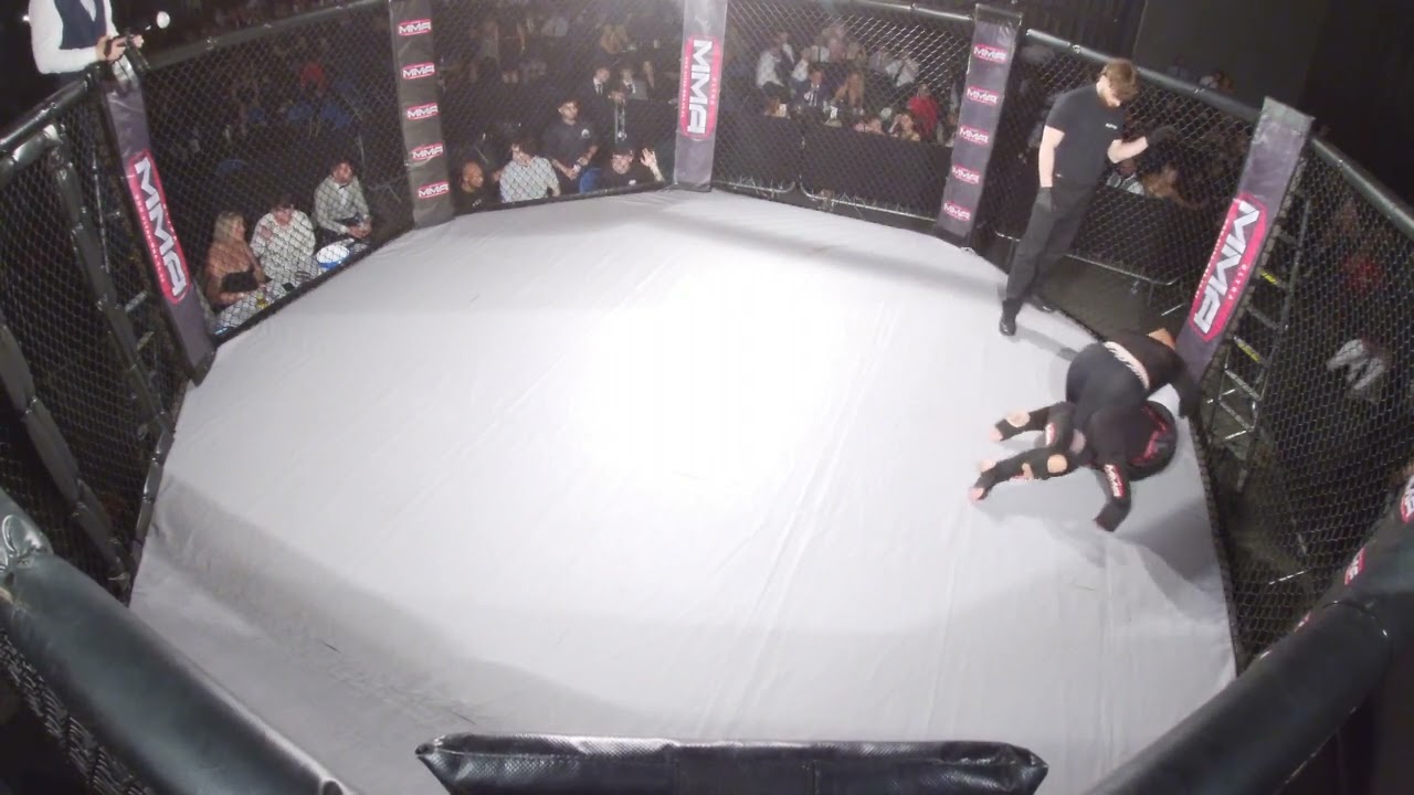 MANCHESTER | MMA | MOOGAAABANDZ VS LEYLEE AKA EL PERSIA background