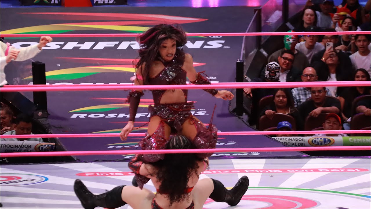 Mercedes Moné Vs Persephone. Campeonato Mundial Femenil CMLL background