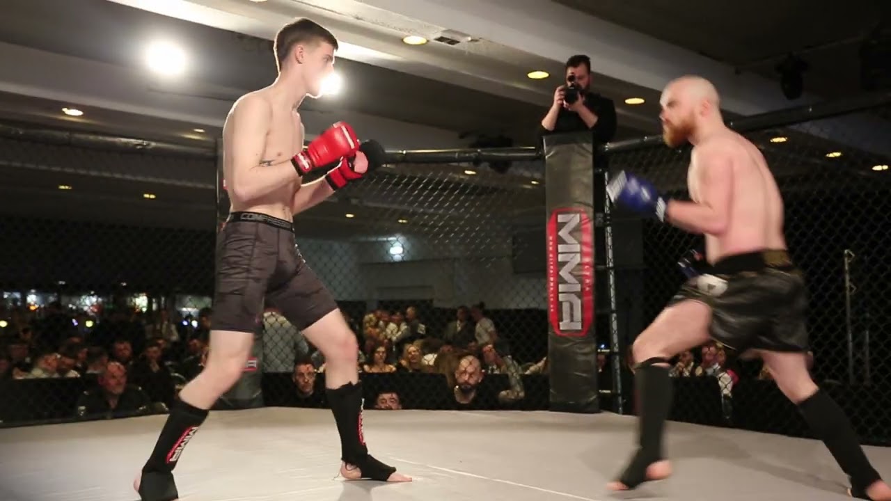 ULTRA MMA GLASGOW 190424 FIGHT 7 LEWIS SIMPSON VS NATHAN WOODS background