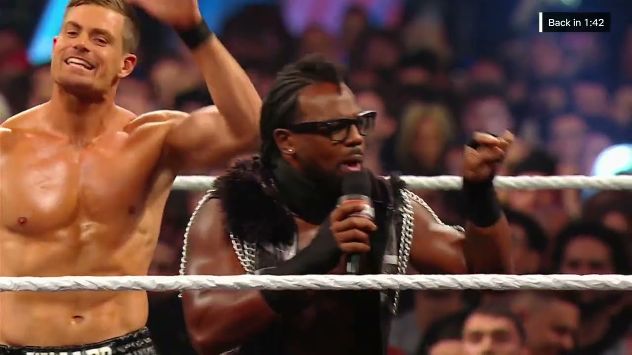 The New Day don’t want to hear anyone chanting New Day sucks | Raw Sep 1, 2025 background