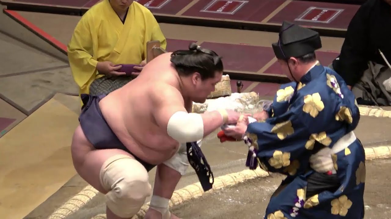 Sumo Day 2: Things you haven't yet seen or heard