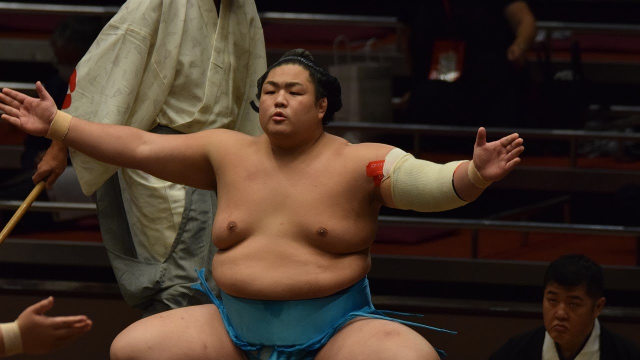 Why 0-15 Ouki is actually good at sumo!
