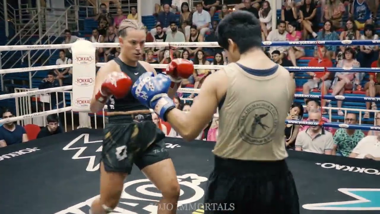 ต้านไม่อยู่ นักมวยไทยโดนนักชกฝรั่งถล่มหมัดน๊อคคาที่ Karmen Bangtao Muaythai vs สาวหล่อ ธ ธนันตชัย background