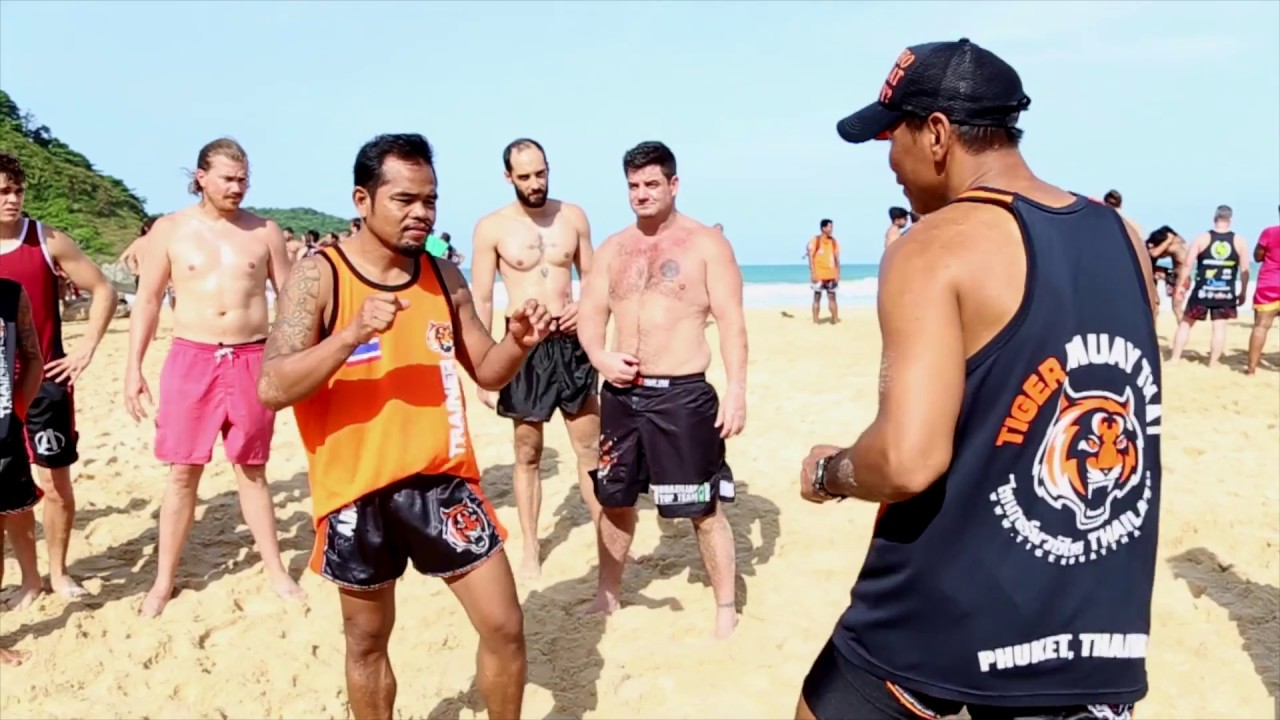 5 Muay Thai Techniques background