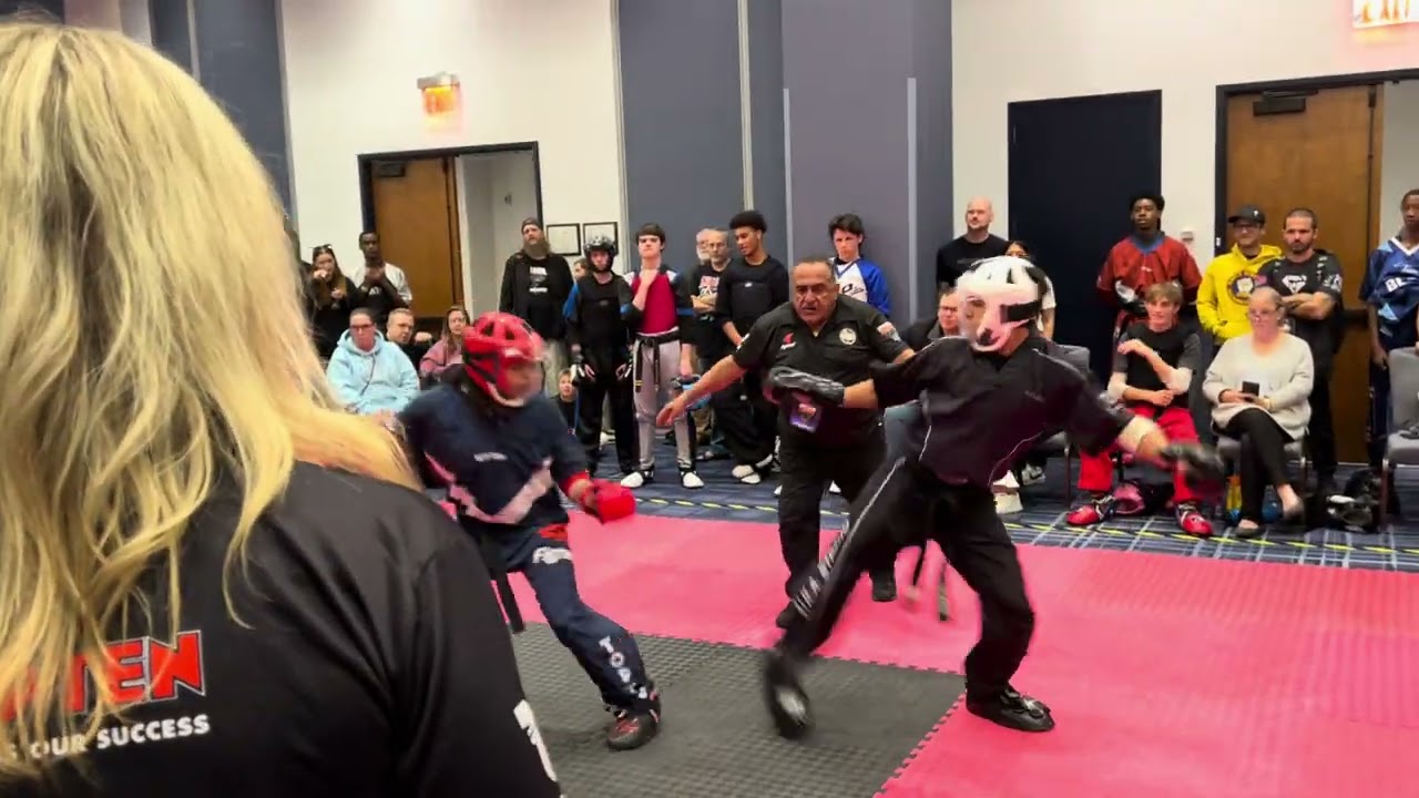 Sebastian Villanueva vs Jaydon Holland 16-17 Boys Sparring - Diamond Nationals 2024