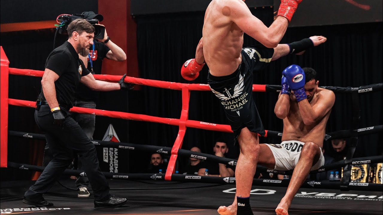 Колено в прыжке | Никита Козлов vs Зинедин Амер-Лейн | Hameur-Lain vs Kozlov | RCC Fair Fight backdrop