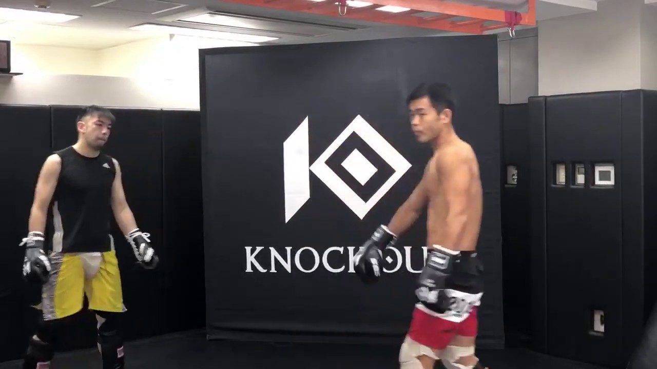 10.10 『KNOCK OUT 2019 BREAKING DAWN』公開練習生配信! background