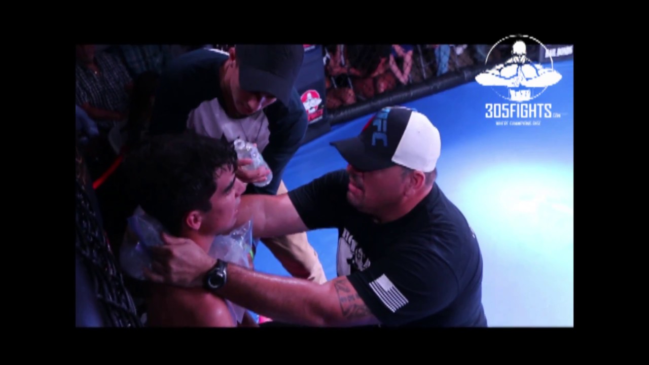 305FIGHTS 1 Gus Solis Vs Reinaldo Alvarez background